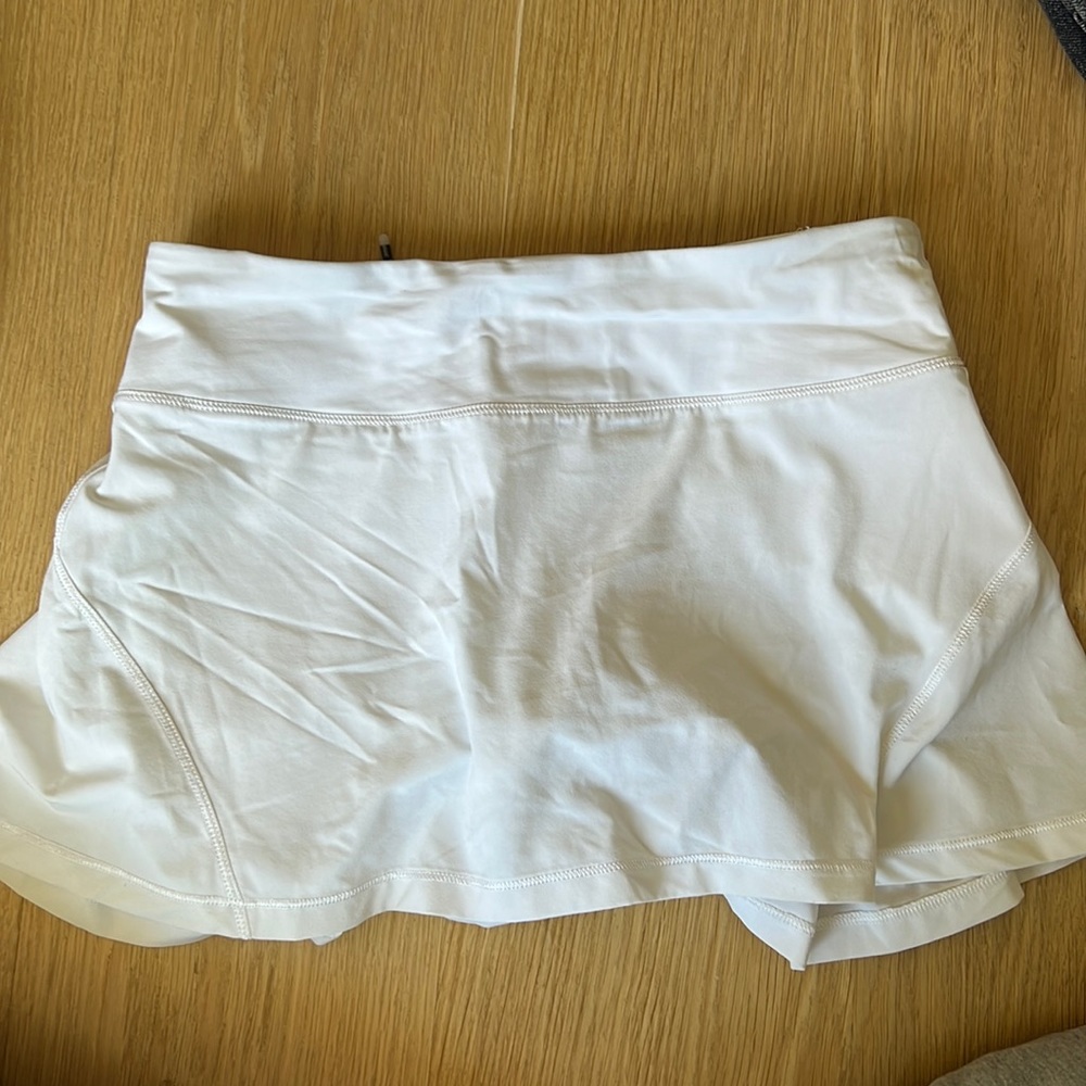 White Lululemon mini skirt. Great condition! Size 2